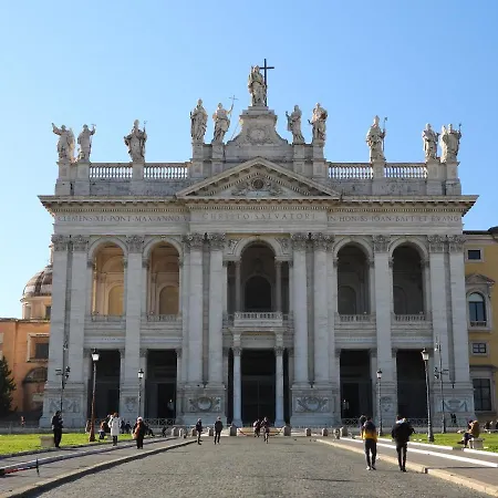 My Enchanting Roman Holiday-2